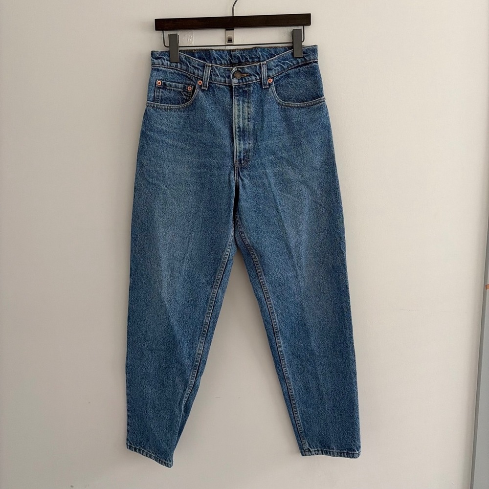 Vintage Levis 560 Loose Fit Tapered Leg Jeans Blue Denim W33 L30 Made in USA